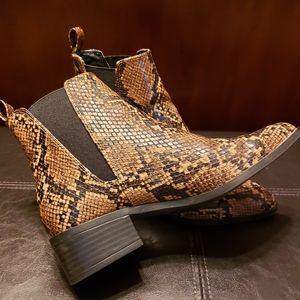 H&M Sustainable Snake-print Booties
